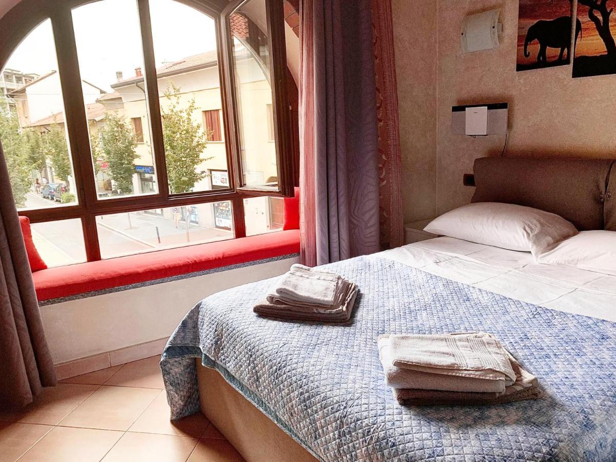 B&B Corte Del Centro Novate Milanese Exterior photo