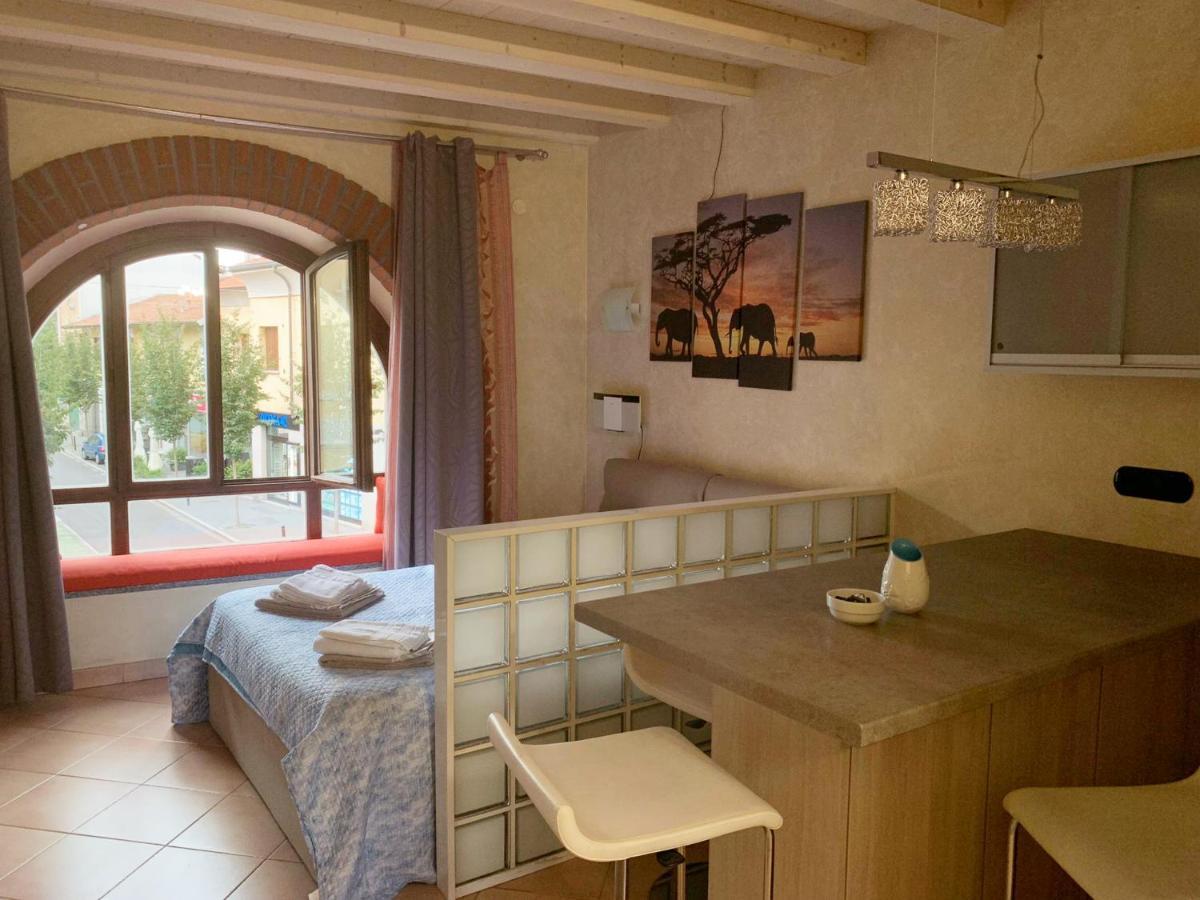 B&B Corte Del Centro Novate Milanese Exterior photo